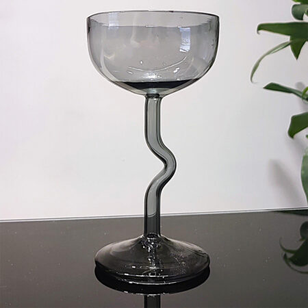 Black Grip Wine Glass